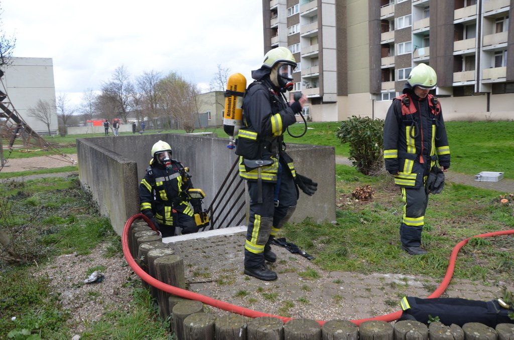 Feuer 3 Koeln Mechernich An der Fuhr P165.JPG - Miklos Laubert